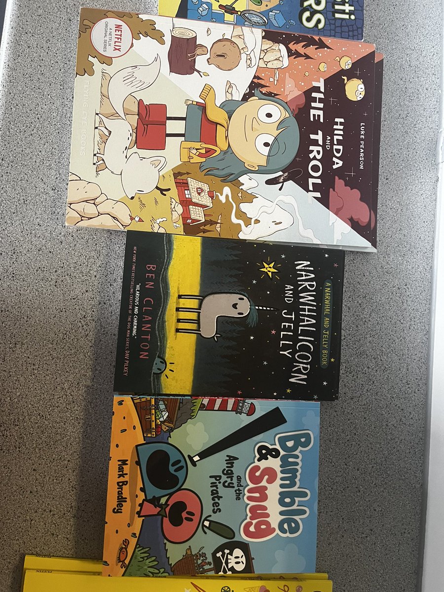 MissFlynnMLP's tweet photo. I’m on my way around boys and girls with some gifts! @MabLanePri #WorldBookDay2023 #readingforplease https://t.co/aj3OCsPxz6