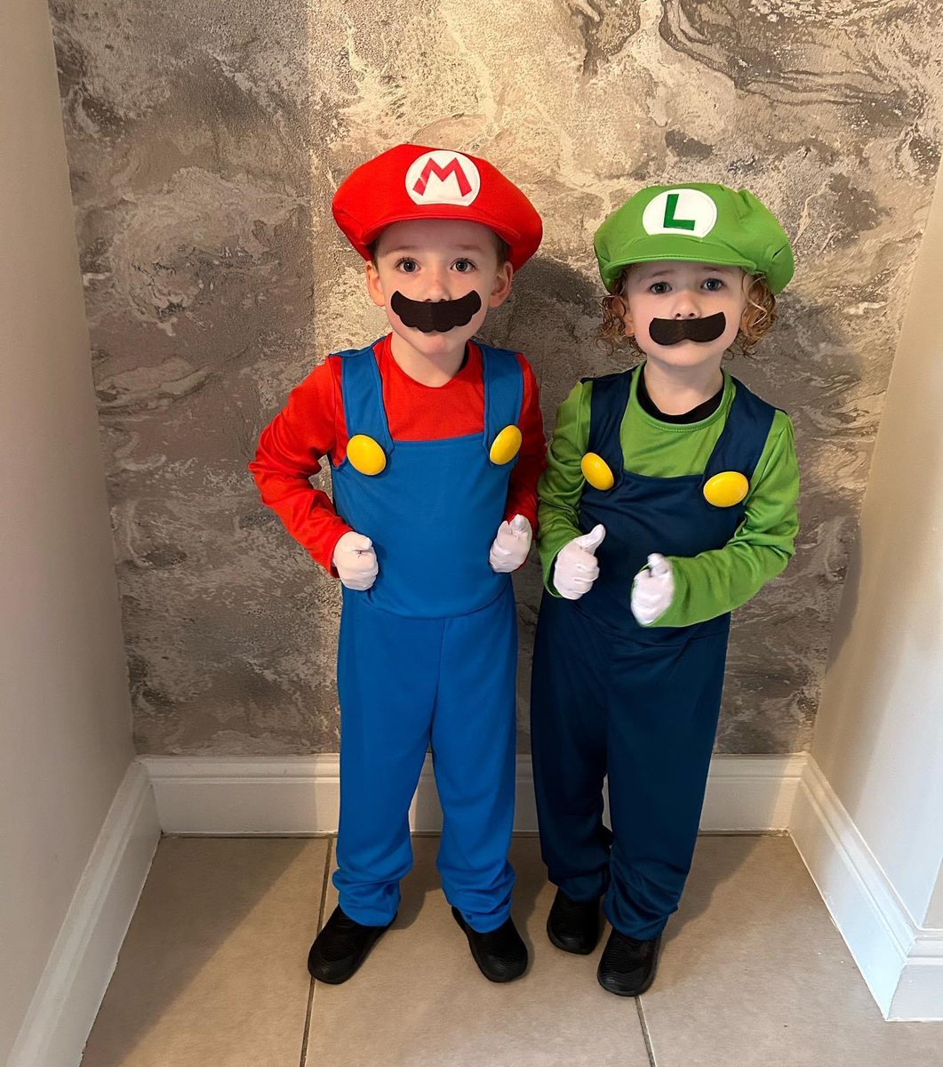 World Book Day 📚
- Virgil Van Dijk
- Mario &amp; Luigi 
#WorldBookDay #virgilvandijk #Marioandluigi #Mario #Luigi