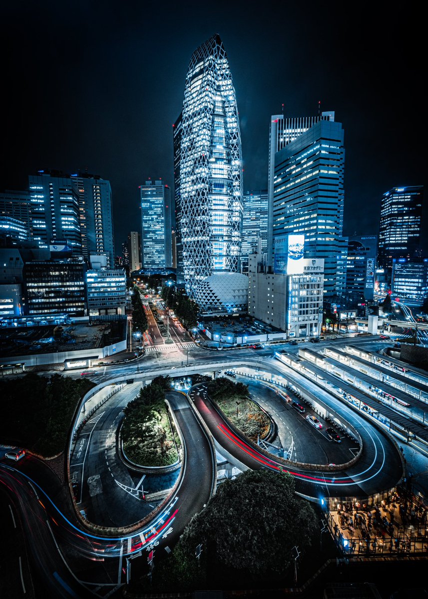 今は見れない新宿夜景が美しかった。