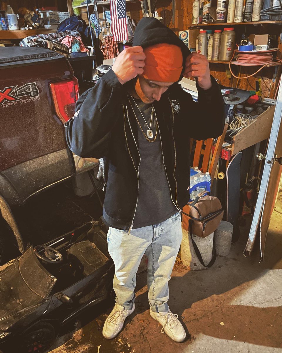 bance801's tweet photo. Can’t shake the vision 👀🎃😈 https://t.co/COf5KaYtyw