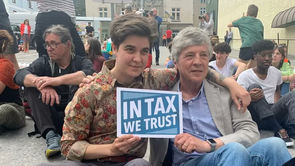 Michael Orton (@michaelorton9) on Twitter photo 'But how will you pay for it?' Social security and the role of wealth taxes - 9 March
Final line up of speakers is:
<a href="/robertnpalmer/">Robert Palmer</a> <a href="/arunadvaniecon/">Arun Advani</a> <a href="/Anoosh_C/">Anoosh Chakelian</a> + Phil White (in pic) from <a href="/PatMillsUK/">Patriotic Millionaires UK</a>
Going to be super interesting!
Booking and details at bit.ly/40C86lV 'But how will you pay for it?' Social security and the role of wealth taxes - 9 March
Final line up of speakers is:
<a href="/robertnpalmer/">Robert Palmer</a> <a href="/arunadvaniecon/">Arun Advani</a> <a href="/Anoosh_C/">Anoosh Chakelian</a> + Phil White (in pic) from <a href="/PatMillsUK/">Patriotic Millionaires UK</a>
Going to be super interesting!
Booking and details at bit.ly/40C86lV