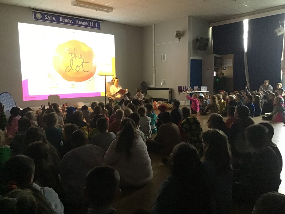 easterside_a's tweet photo. A fantastic assembly to the start of our @WorldBookDayUK #EastersideReading #EastersideEnrichment https://t.co/9zddkAoslC