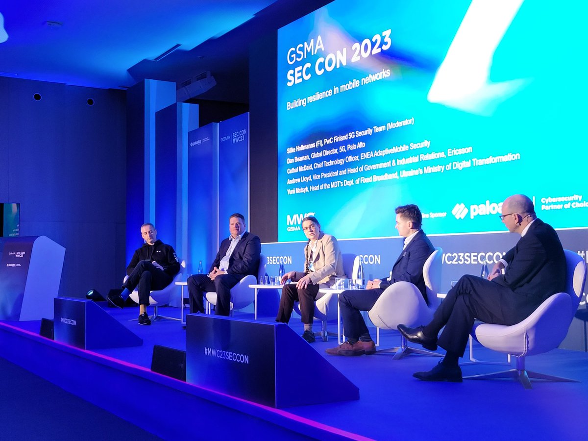 #Ukraine official from Ministry of Digital Transformation Yurii Matsyk wearing patriotic socks on stage at #MWC23 discussing the critical role of #mobile networks in conflict situations together with Silke Holtmanns of <a href="/PwC/">PwC</a> and <a href="/mcdaidc/">Cathal Mc Daid</a> of @adaptivemobile <a href="/EneaAB/">Enea AB</a>