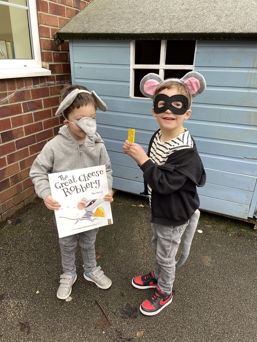 StevenMFoster's tweet photo. Yay! It’s #WorldBookDay #Hull #ThursdayVibes #GreatCheeseRobbery #Kids https://t.co/S6QQy1N2lM