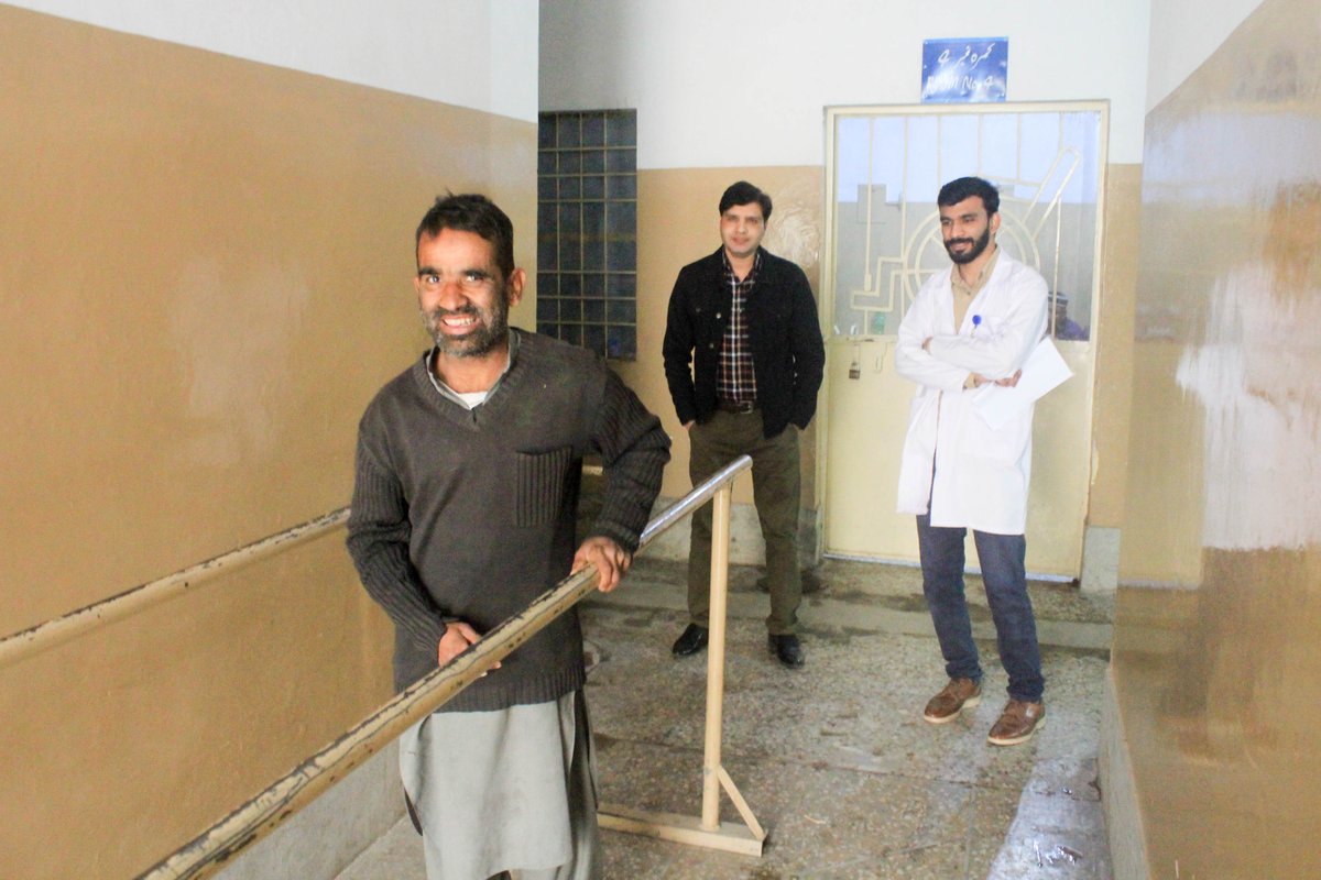 HHCSARPD's tweet photo. Project Director Waseem Saleem Visited the ARPD Physiotherapy Department met different patients in the physiotherapy department. Project Director met with every patient and got details and feedback from them.
#ARPD #HHCS #workshop #speechtherapy #physioterapy #Rehabilitation https://t.co/Ts6Z4aOtb5