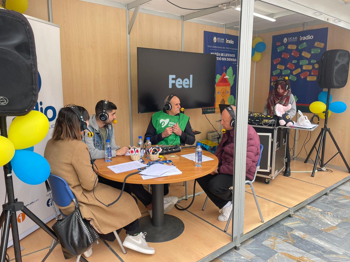 iradioUCAM's tweet photo. Desde #LaBuenaOnda quisimos dar voz a la salud mental, haciendo un programa muy especial con las asociaciones @FJAbandonado, @SaludMentalRM y @tlfesperanzamu, que pusieron voz a esta lacra pero también a su lucha por tratar con todo el que lo necesite.
➡️ https://t.co/XswT22sa86 https://t.co/SaMCcmndoX