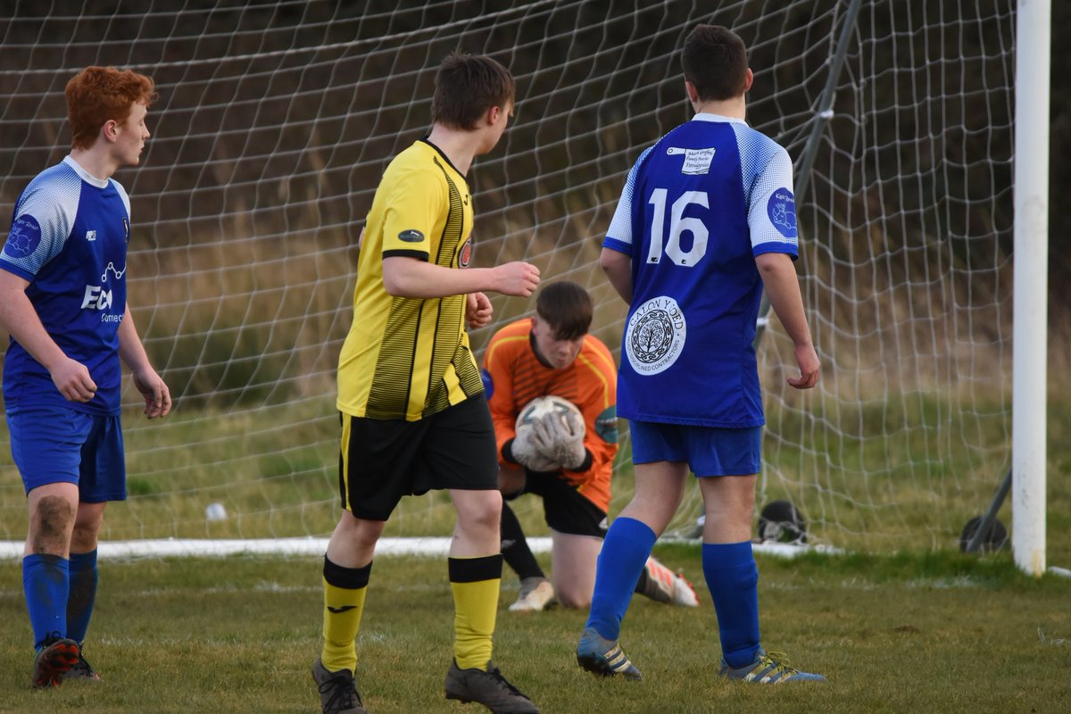 TheSnappyChapp1's tweet image. @GardenVillage12 #youth @YstradgynlaisFC #1all #drawgame @WWYL_AFL @Sa4Magazine @AllWalesSport @castellhowell @CNSPowertools