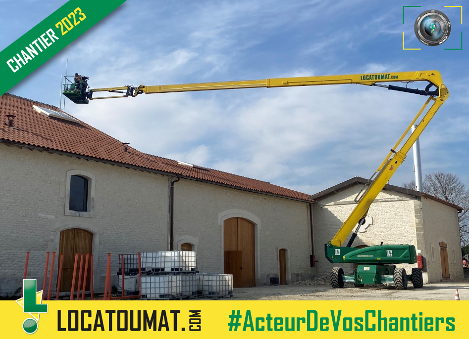 locatoumat's tweet photo. #chantier2023
Belle sortie pour notre nacelle 41M sur un #chantier à Ars (16) chez Ferrand Cognac.
Photo de Kévin, chauffeur de l'#agence LOCATOUMAX de Vindelle ; spécialisée dans la #location de #matériel XXL.
#ActeurDeVosChantiers #locatoumat #btp #travaux #batiment #elevation https://t.co/xImGy5PmUJ