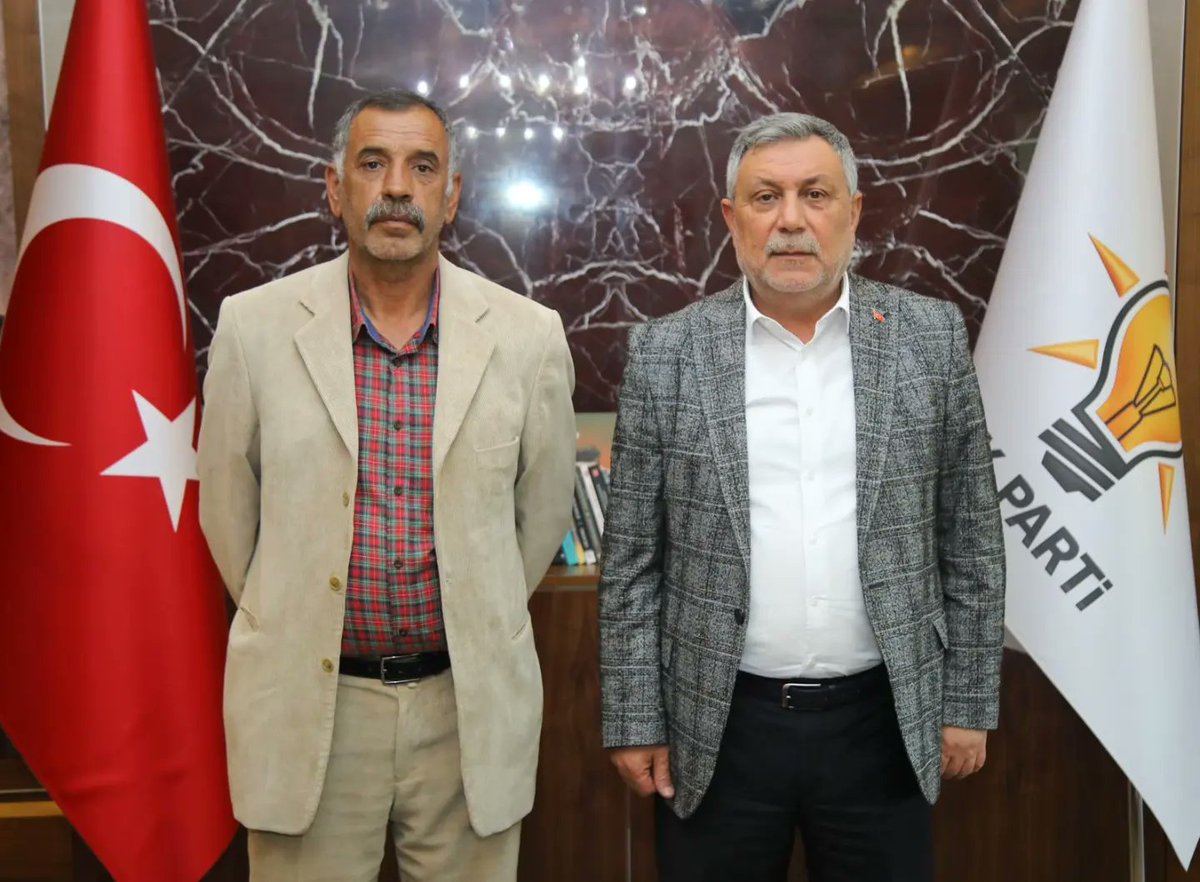 Alacakaya İncebayır Köyü Muhtarı Gürkan Kılıç'a ve Alacakaya Çataklı Köyü Muhtarı Rıza Karakoç'a nazik ziyaretlerinden ötürü teşekkür ediyorum.

<a href="/Akparti/">AK Parti</a> <a href="/erkankandemir/">Erkan Kandemir</a>