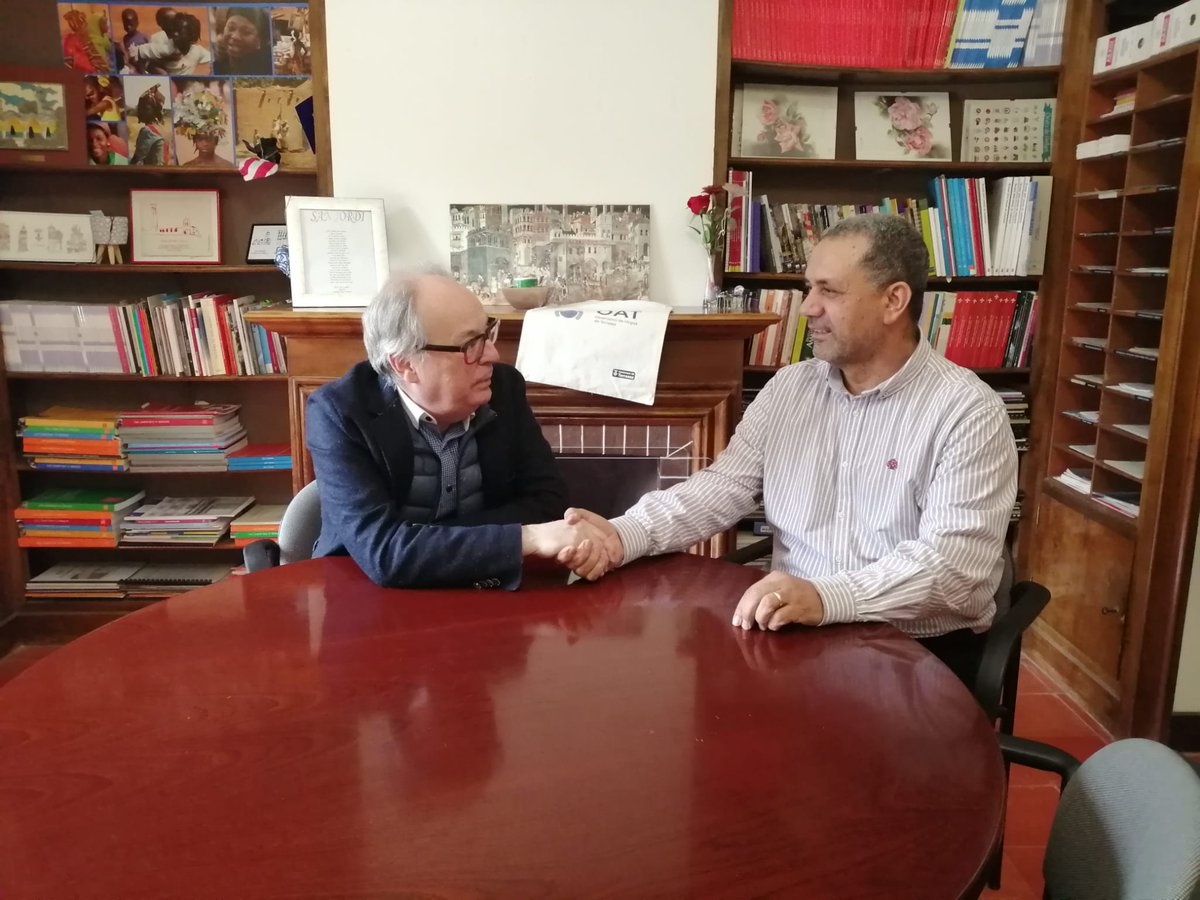 El Síndic de Greuges ha rebut aquest matí la visita de <a href="/PuigVentallo/">Ignasi Puig Ventalló</a> que li ha traslladat el seu oferiment per a poder assessorar-lo en temes puntuals.