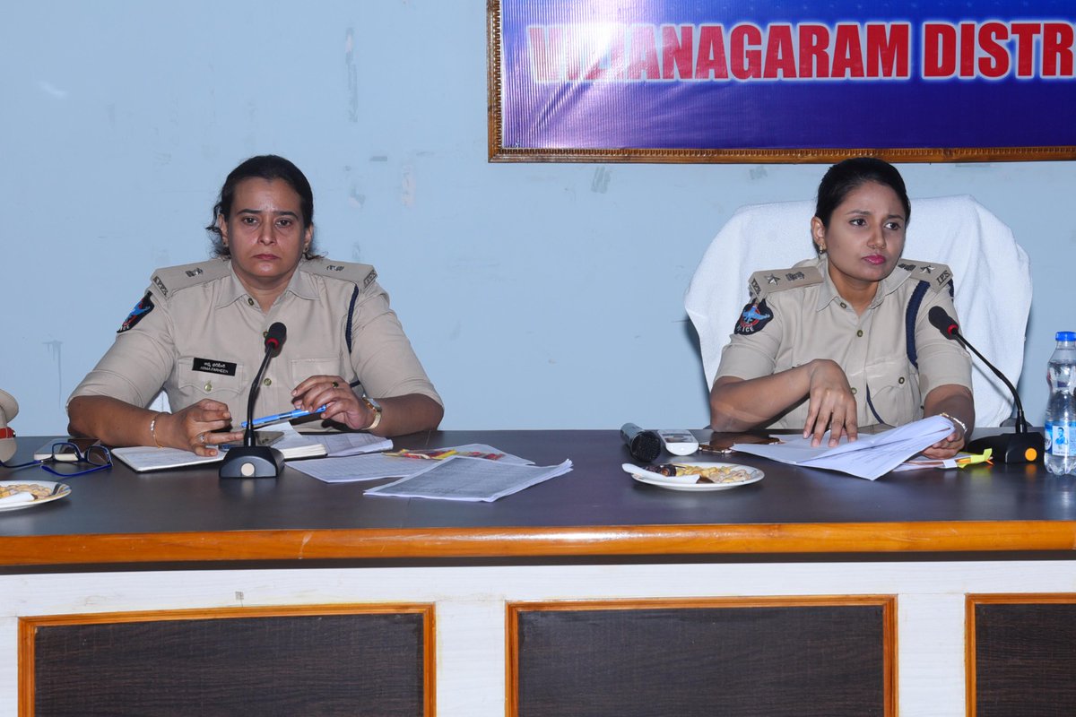 PoliceVzm's tweet photo. Mrs. M. Deepika, IPS, @SpVzm Garu held meeting with Police Officers at DPO, VZM on 02-03-2023, #reviewed crime, #POCSO, #Grave cases and instructed to #complete investigations in under #investigation cases with in the #stipulated time. https://t.co/Uqvww3s6oD
