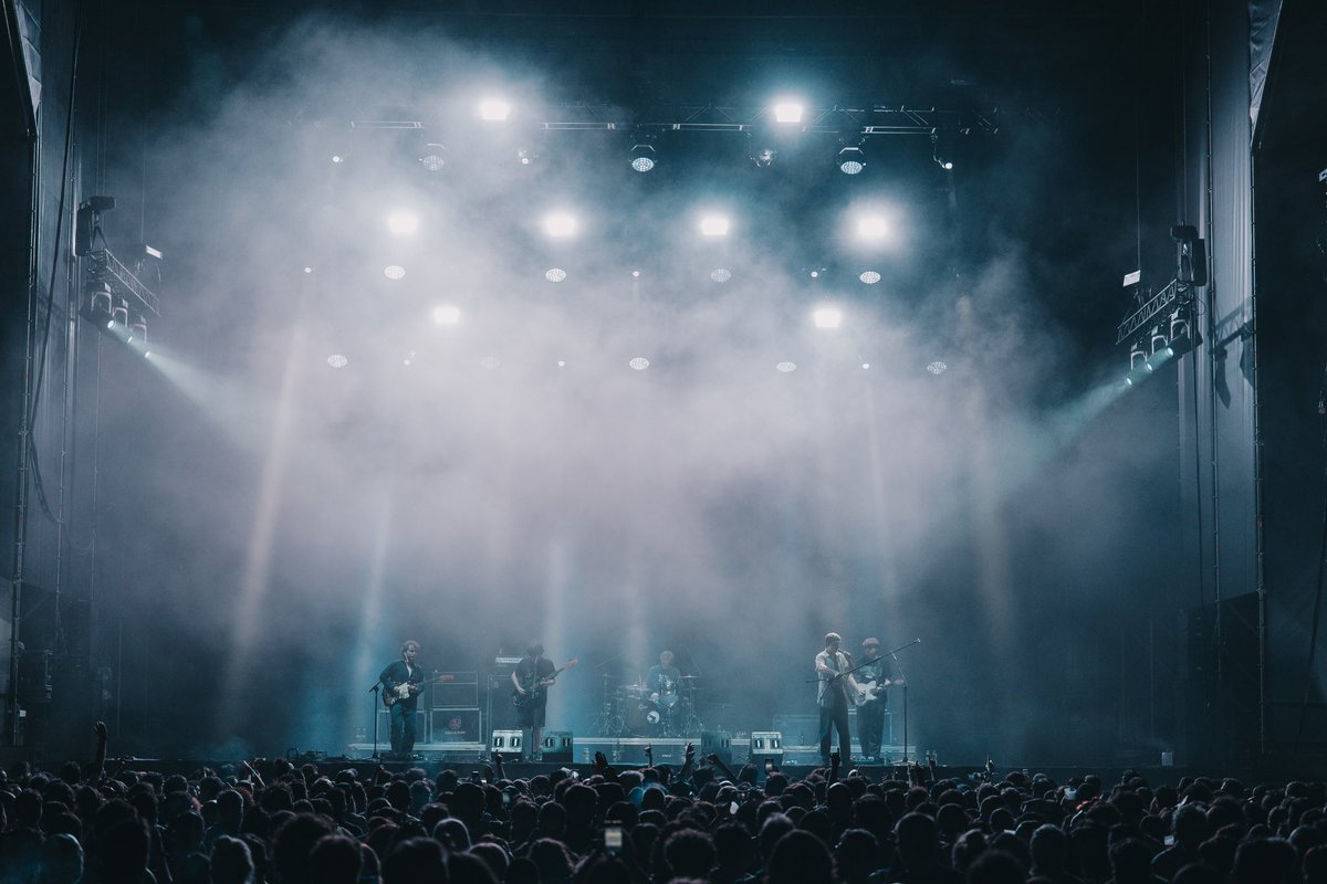 8santigar tweet media