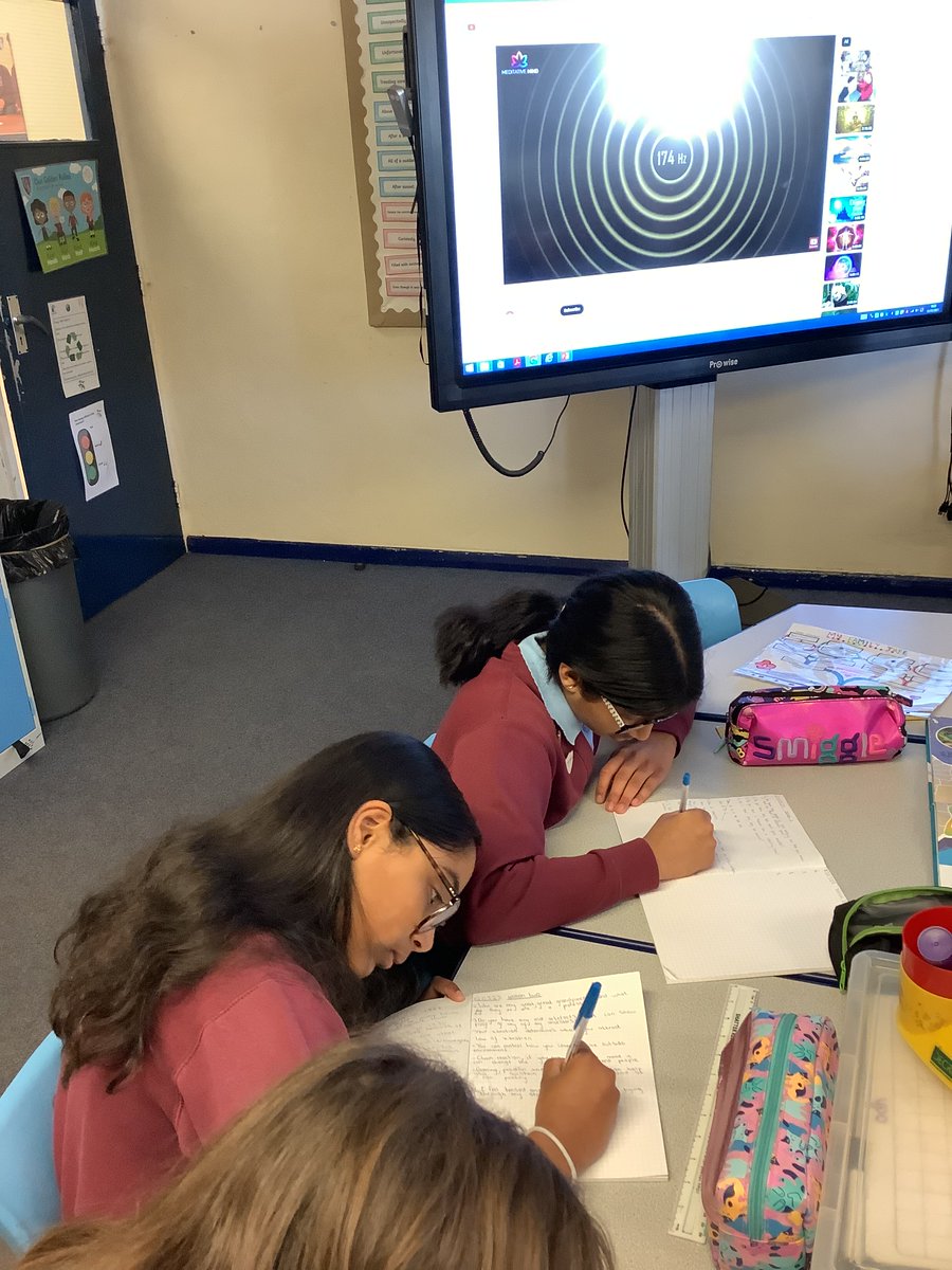Bl6 are learning about the Law of Vibration as part of our Cynefin project. We are taking part in the Solfeggio frequency experiment. We are listening to different frequencies and discussing how they make us feel. @ArtsWales #SPEcynefin