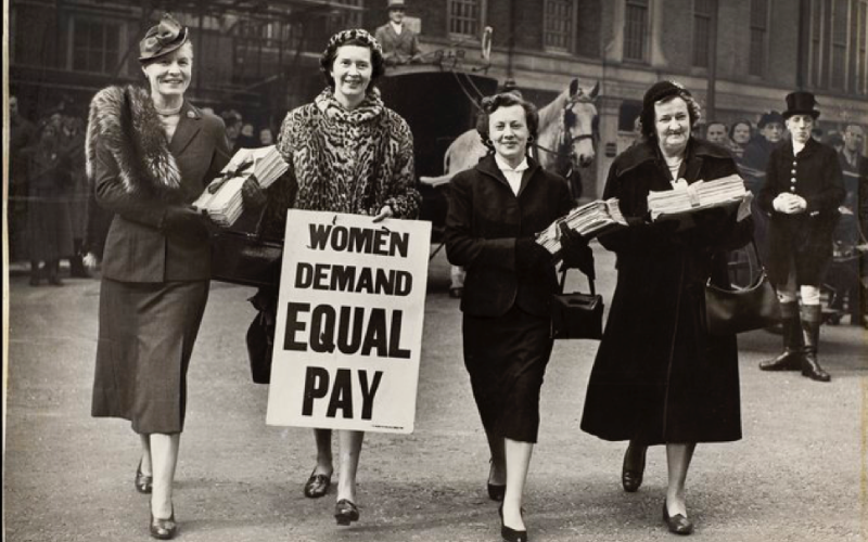 UCLEvents's tweet photo. Check out the programme of upcoming Lunch Hour Lectures on topics such as #IWD2023, Joe Biden's presidency, childcare in England, trade unions and health inequalities in society #UCLevents
➡️Book your place to attend! https://t.co/ee3IjmQ8s4 https://t.co/gjaso45NWq