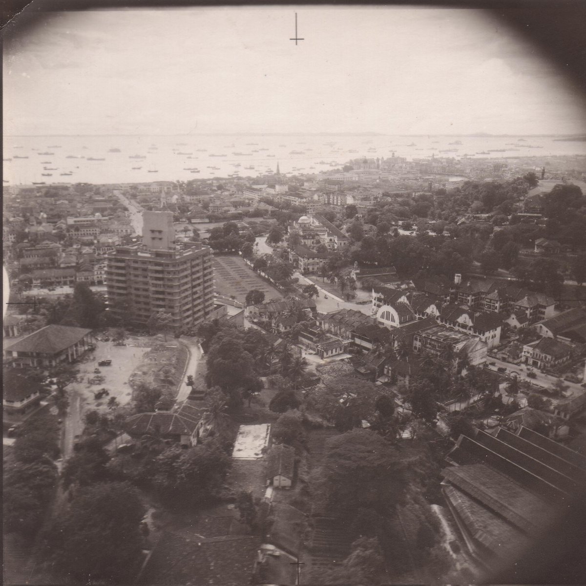 5tills's tweet photo. It feels strange to be here 76 years after a friend took this photo of Singapore. https://t.co/FgbRs9gdL1
