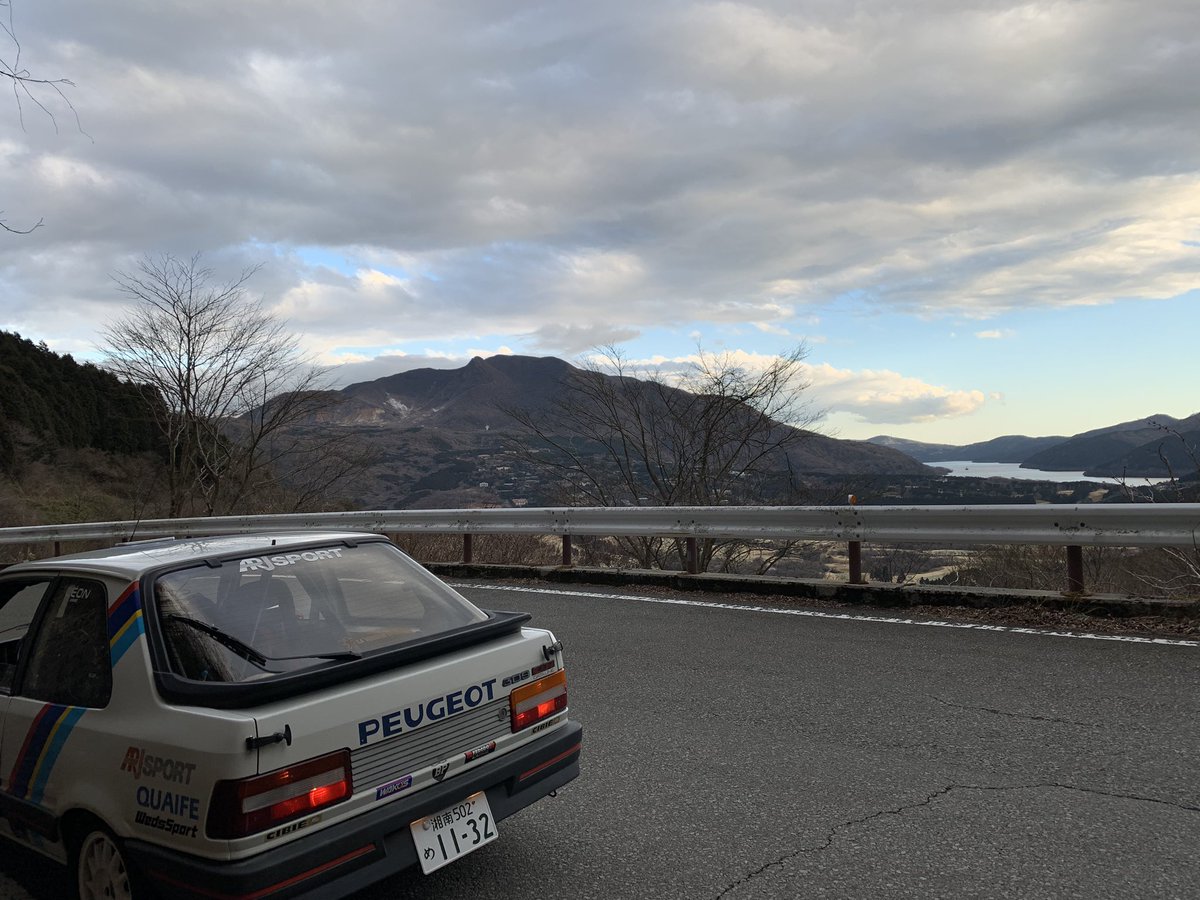 susanf012's tweet photo. 本日はトムスフォーミュラカレッジにご招待頂き、FIA F4に乗せて頂きました。
また、トムススープラの同乗体験なども実施して頂き「平日からこんな事して良いのかな?」と思うくらい楽しみました。
KDDI様、トムス様、レーシングヒーロー様 ありがとうございました! #KDDI #TOMS #RacingHero https://t.co/V50tzg0IzX