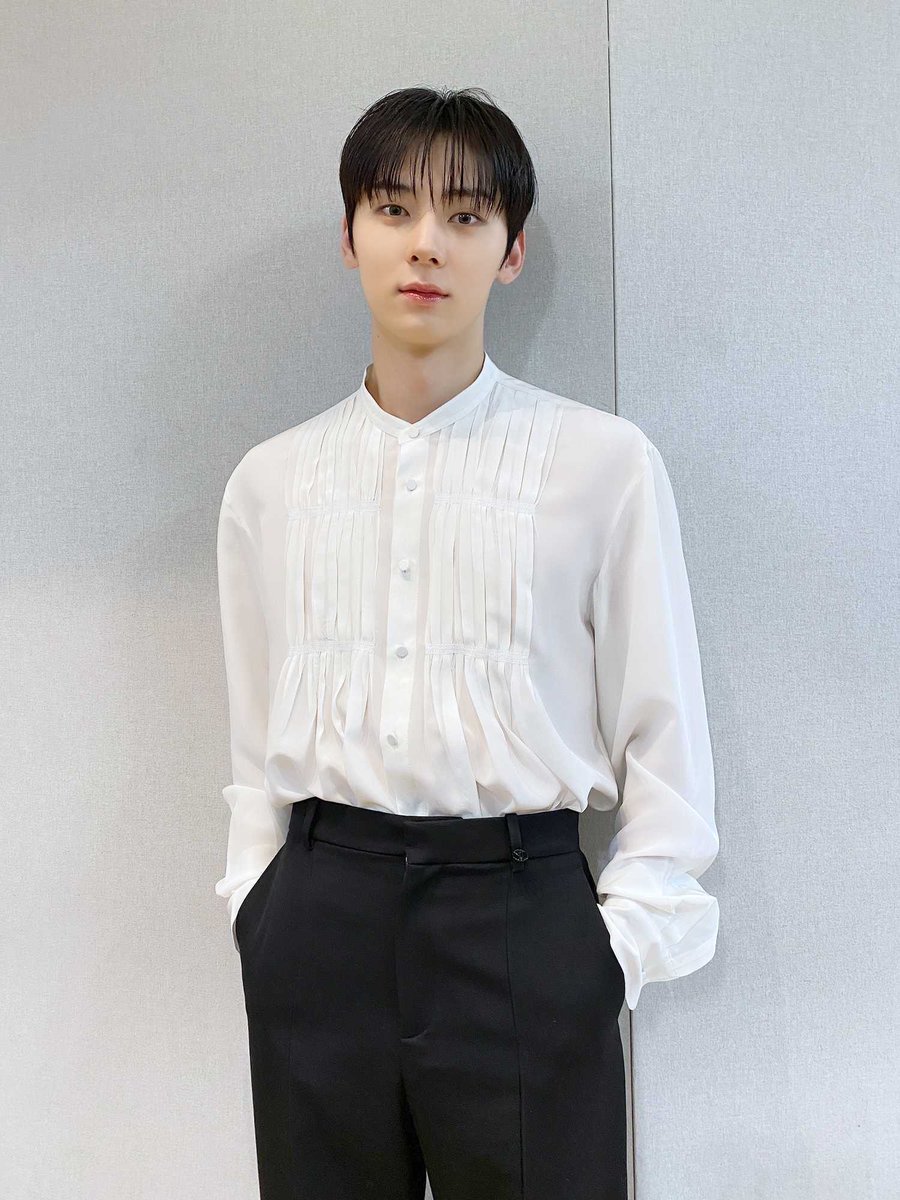 황민현(HWANG MIN HYUN) tweet media