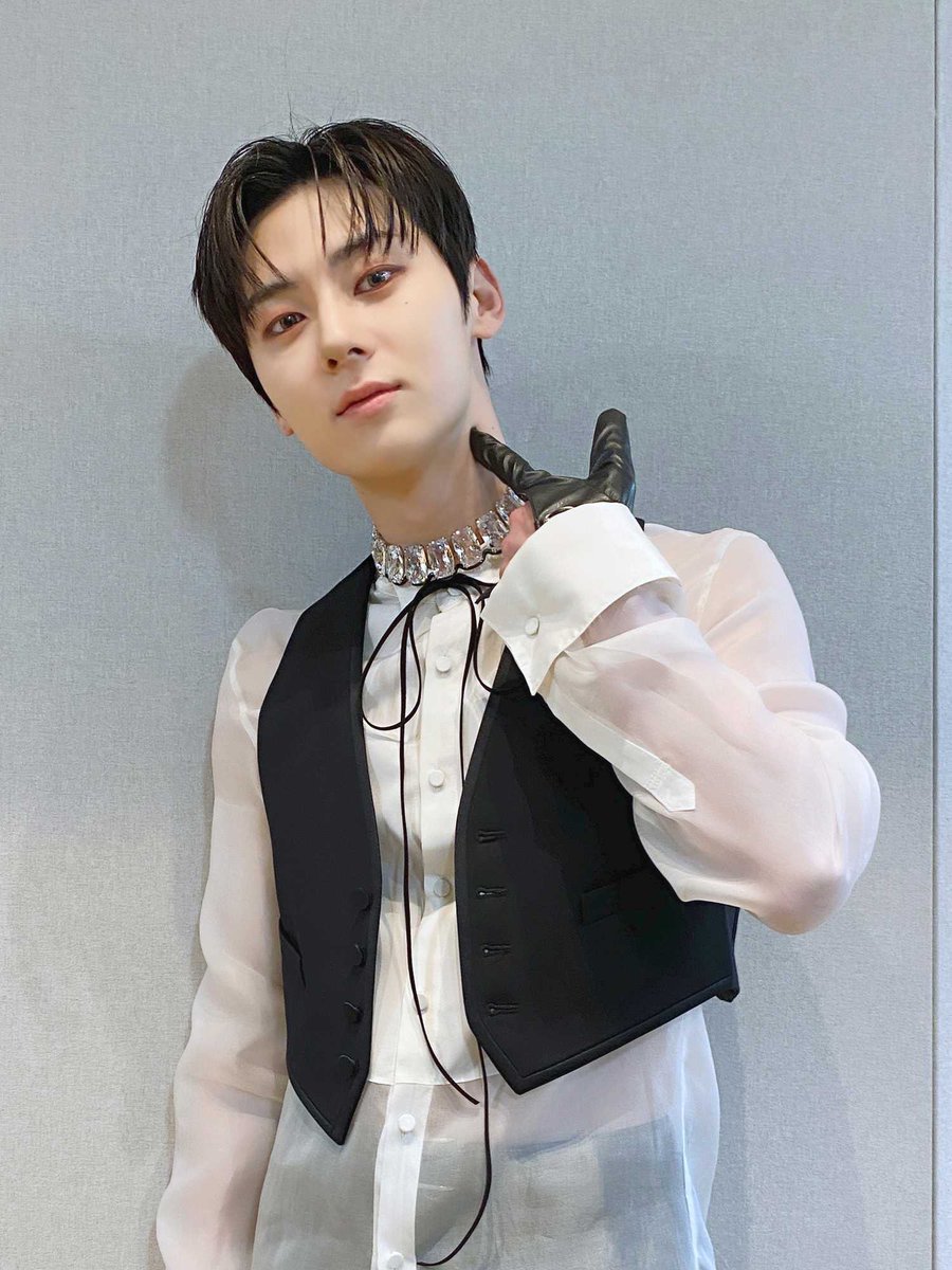 황민현(HWANG MIN HYUN) tweet media