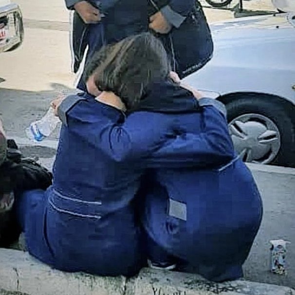 آینده روشن کودکان سرزمینمان را برای دو روز بیشتر در رأس قدرت ماندن یک کفتار پیر نابود می‌کنند. #مهسا_امینی #حمله_شیمیایی