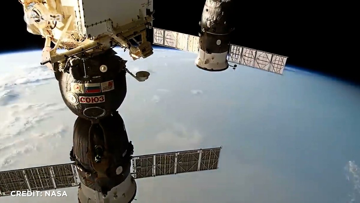 Senkrechtstart3's tweet photo. Thema der aktuellen YouTube Technik Episode: Der Sojus Sitztausch - was war auf der ISS gerade eigentlich das Problem? Crew-Sitze aus #Sojus ausbauen, Sitze tauschen, ein Sojus-Sitz in der #Crew #Dragon von #SpaceX und dann aber wieder in eine neue Sojus. https://t.co/WiM8uD4bpz