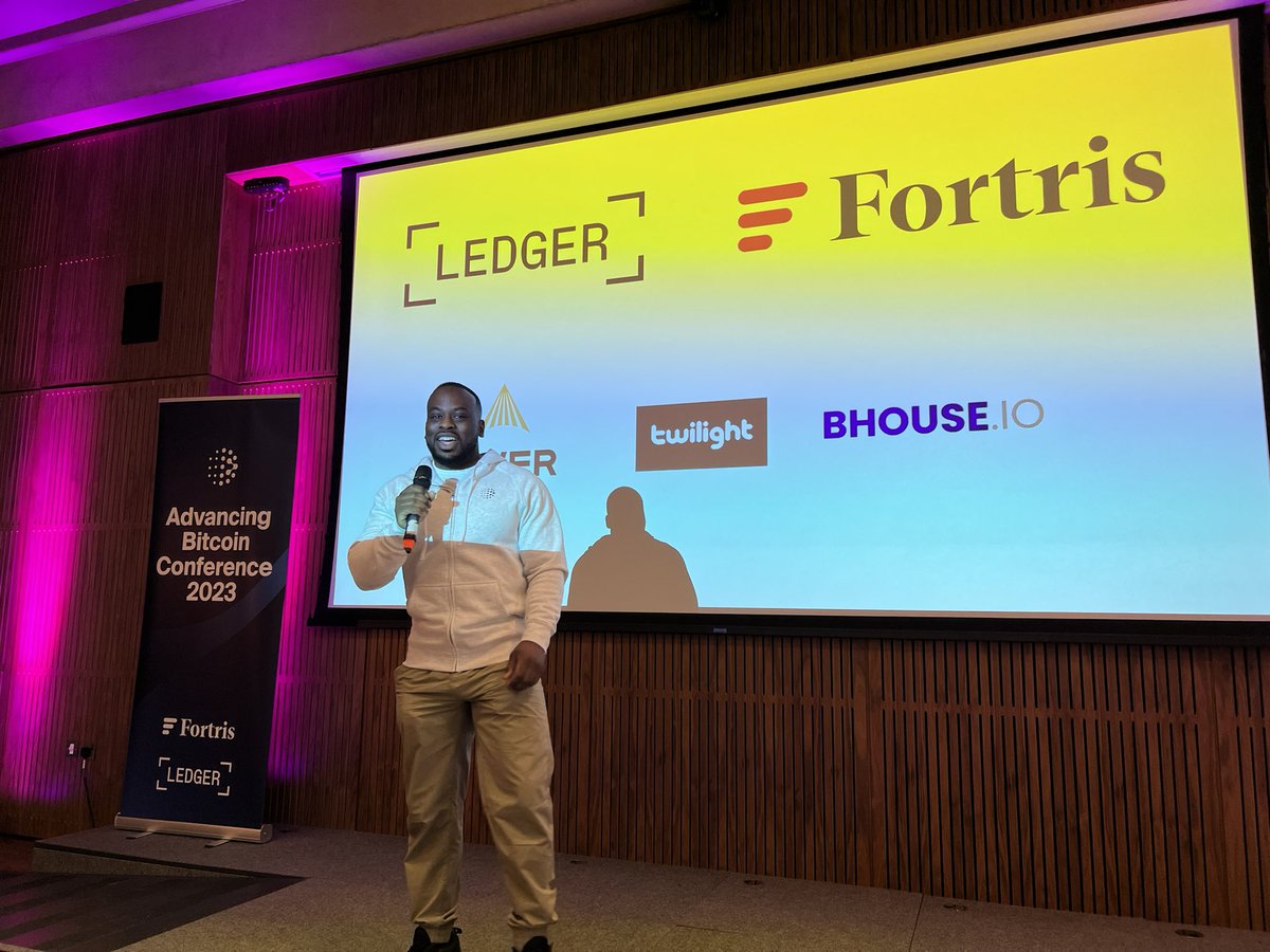 bhouse_io's tweet photo. @advbitcoin @JoeNakamoto @salvatoshi amazing start of the #conference 🙌 #bitcoin #maximalist  #advancingbitcoin https://t.co/NR3Lw9H4xe