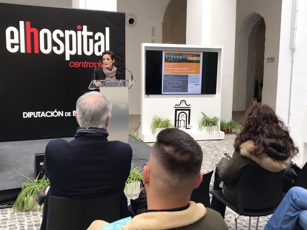 PromedioBadajoz's tweet photo. ♻️ Apertura del encuentro sobre los medios que #ProyectoLibera pone a disposición de entidades locales extremeñas para luchar contra la #basuraleza
👉 Nuestra diputada Raquel del Puerto abre el evento
@El_Hospital_ @ecoembes_com @SEO_BirdLife @Transicion_eco @DipdeBadajoz https://t.co/4n7jxdtuhC