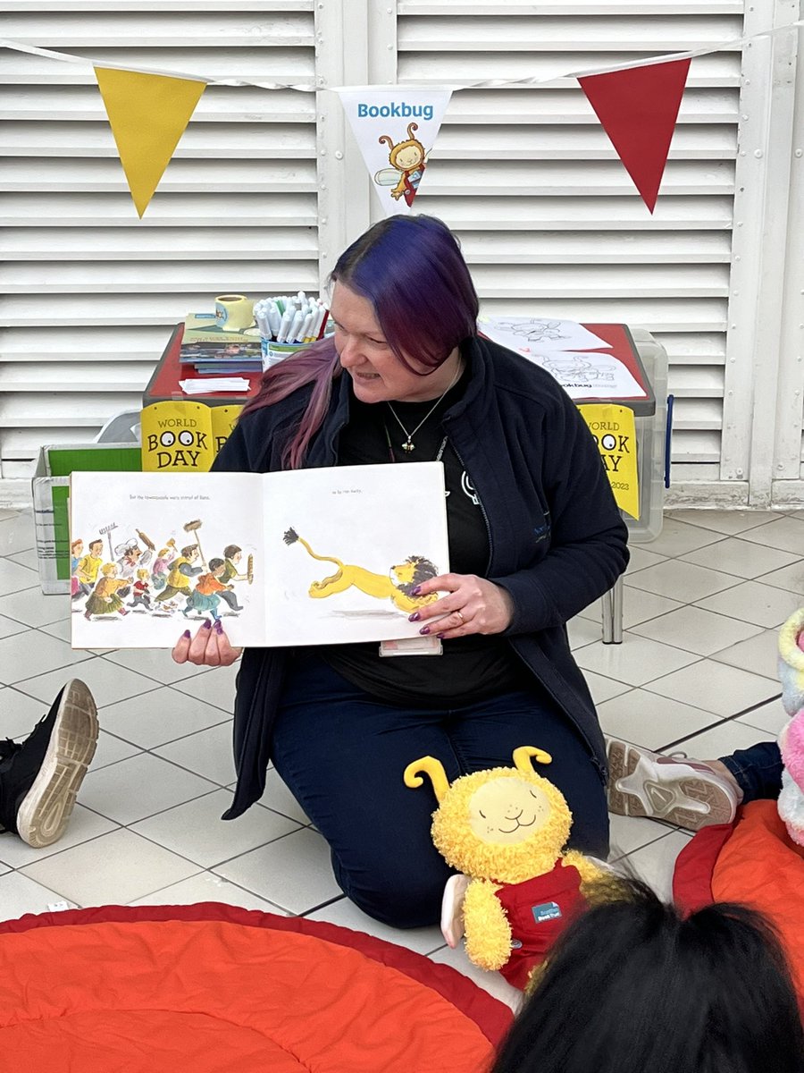 dmcglone02's tweet photo. Celebrating World Book Day with a Bookbug Session in the Rivergate, Irvine. @NACLibraries @Bookbug_SBT @laurakerr1988 https://t.co/4HCJcm4QJA