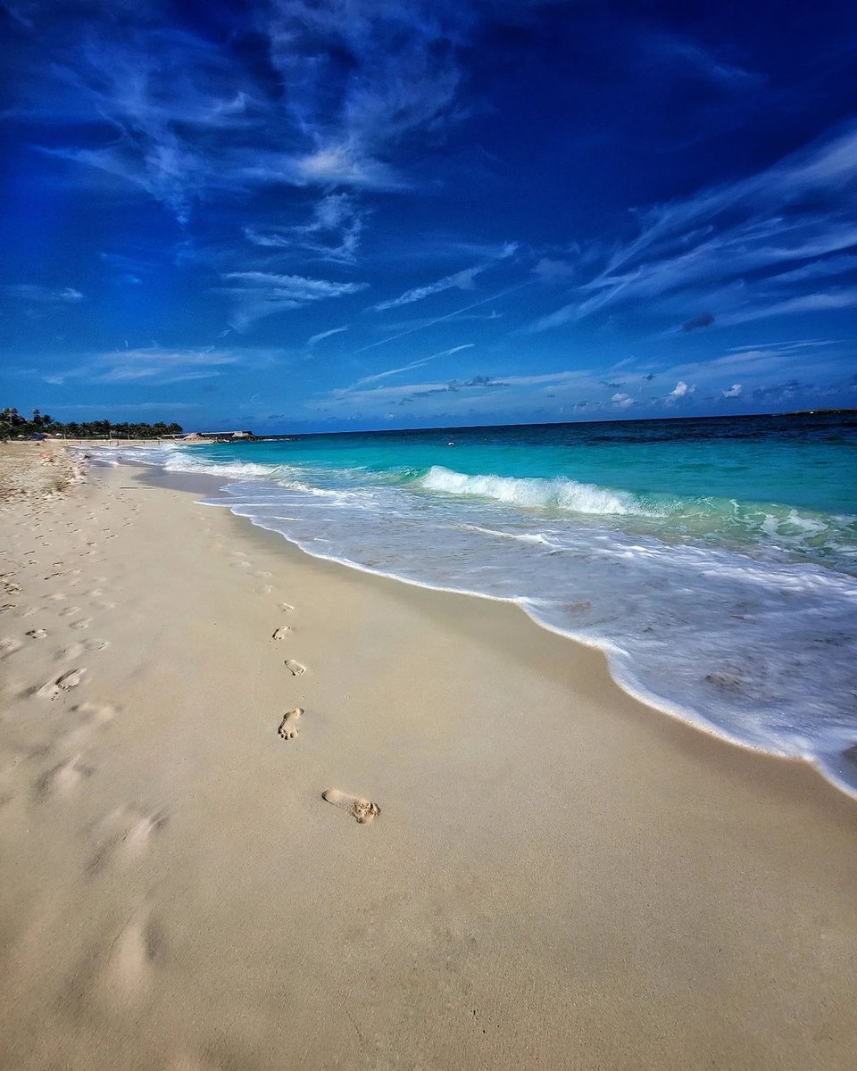 Nassau_Bahamas's tweet photo. The beach fixes everything! 💙 RT if you agree.

📷: jeftadube https://t.co/QMcXqCqziR