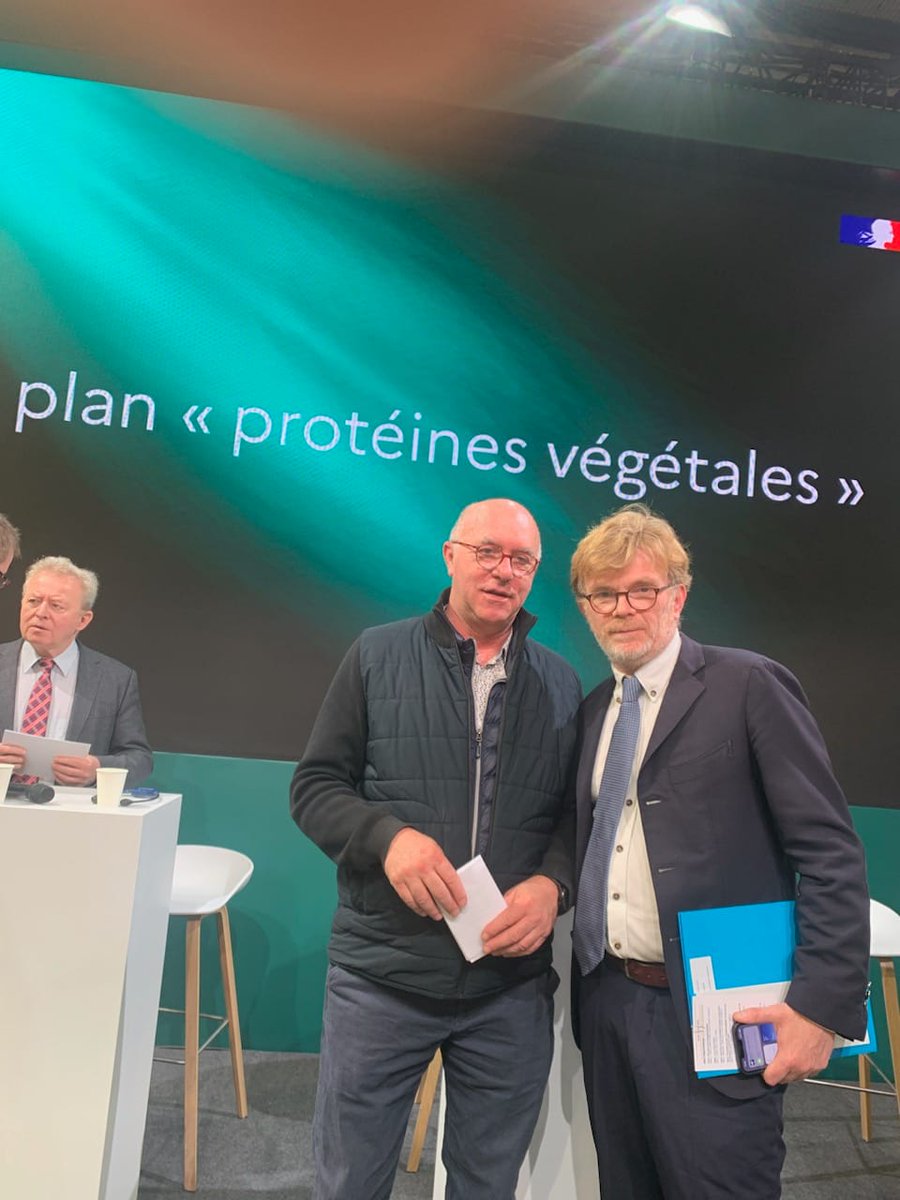 Présentation de l investissement des producteurs de légumes secs de la cavac dans la transformation et la  commercialisation grâce à l accompagnement du plan de relance.
#fesneau#souverainetealimentaire#cavac#planproteine#légumineuses#francerelance