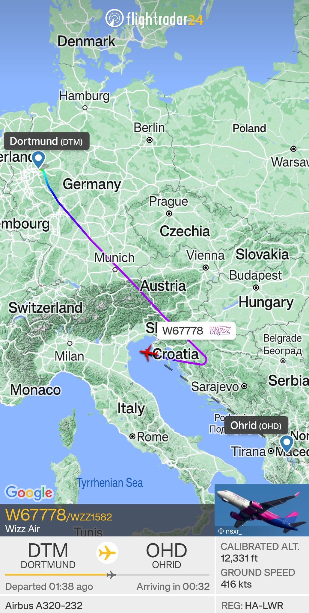 Авион што летал за Охрид од Дортмунд нагло го променил правецот и принудно  слетал во Венеција