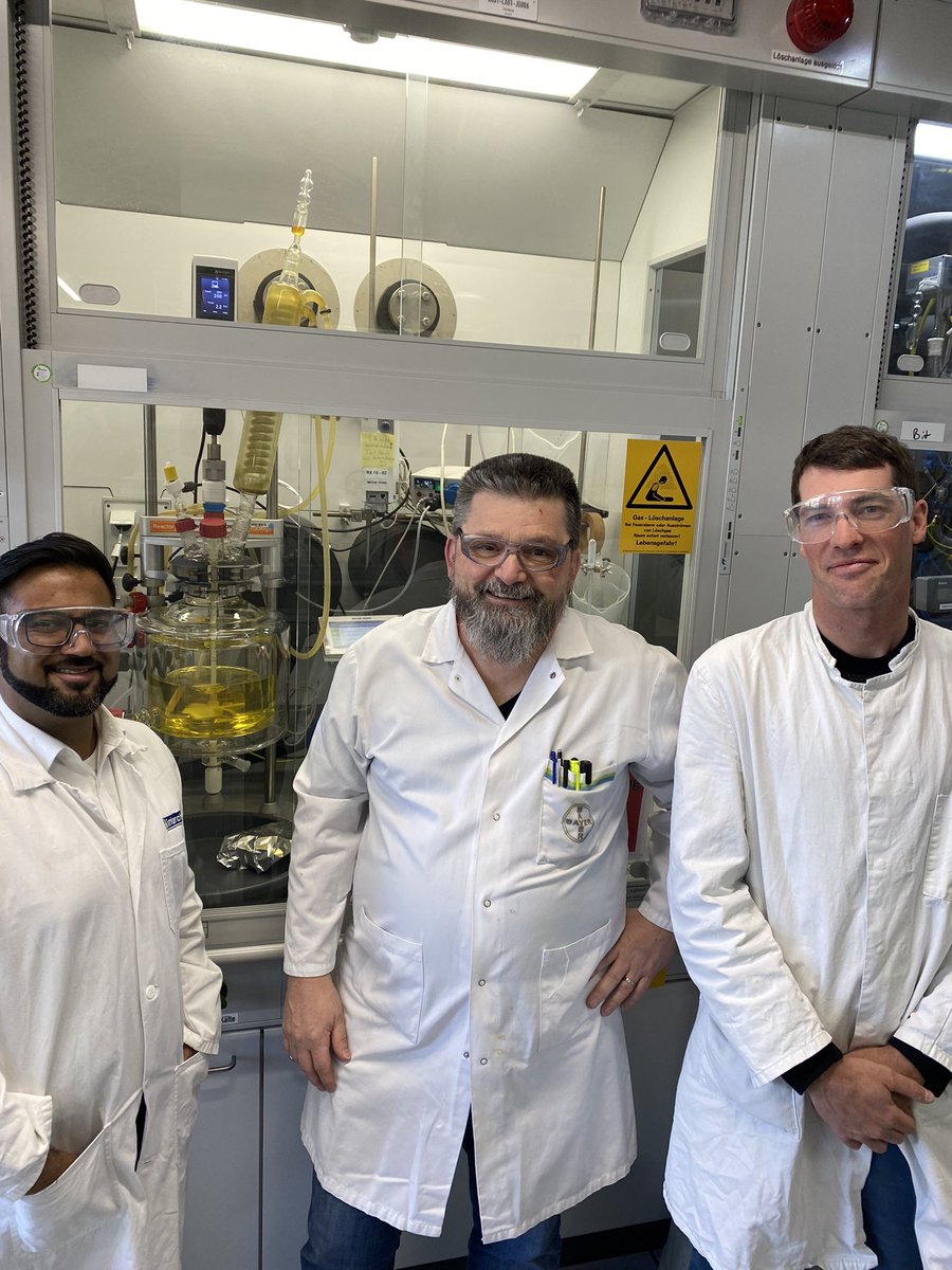 IntManOf_Mistry's tweet image. What a cool facility @Bayer have in Monheim. Im very grateful that Mr Bitasch was happy to give @Radleys and @InterchimAdvion a tour of the #ProcessDevelopment lab!! Loved the development towards #automation within #chemical #research.