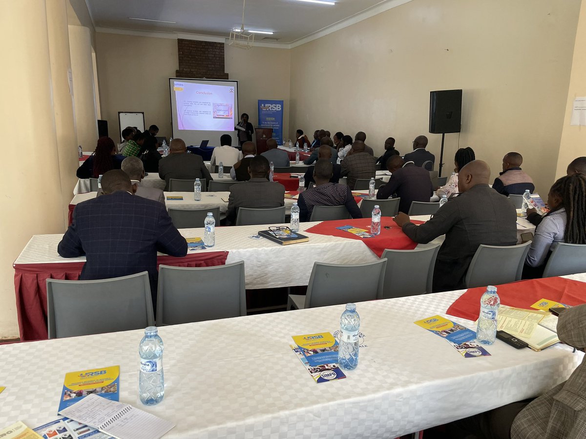 URSBHQ's tweet image. Training for Money Lenders &amp;amp; Tier IV Microfinance Entities

Today, together with our partners @UgMicrofinAuth &amp;amp; @mtic_uganda, we are holding #TrainingSessions on the use of #MovableProperty as #Collateral to access financing for capital

Visit simpo.ursb.go.ug for more.