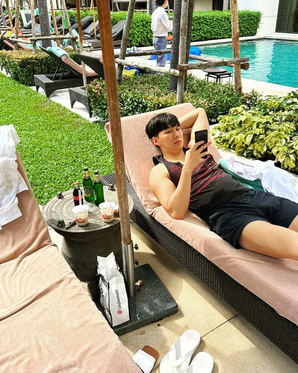 hellowrld23's tweet image. Last winter vacation in Bangkok

#tbd