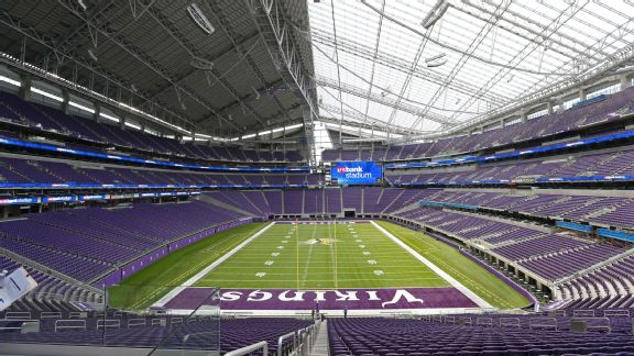 Legionarios_NFL's tweet photo. De acuerdo a la #NFL la clasificación de instalaciones de deportivas, personal y trato general a los jugadores es el siguiente: 

1. #Vikings 
2. #Dolphins 
3. #Raiders 

#LegionNFL #NFLTwitter https://t.co/opHZZfMNwz
