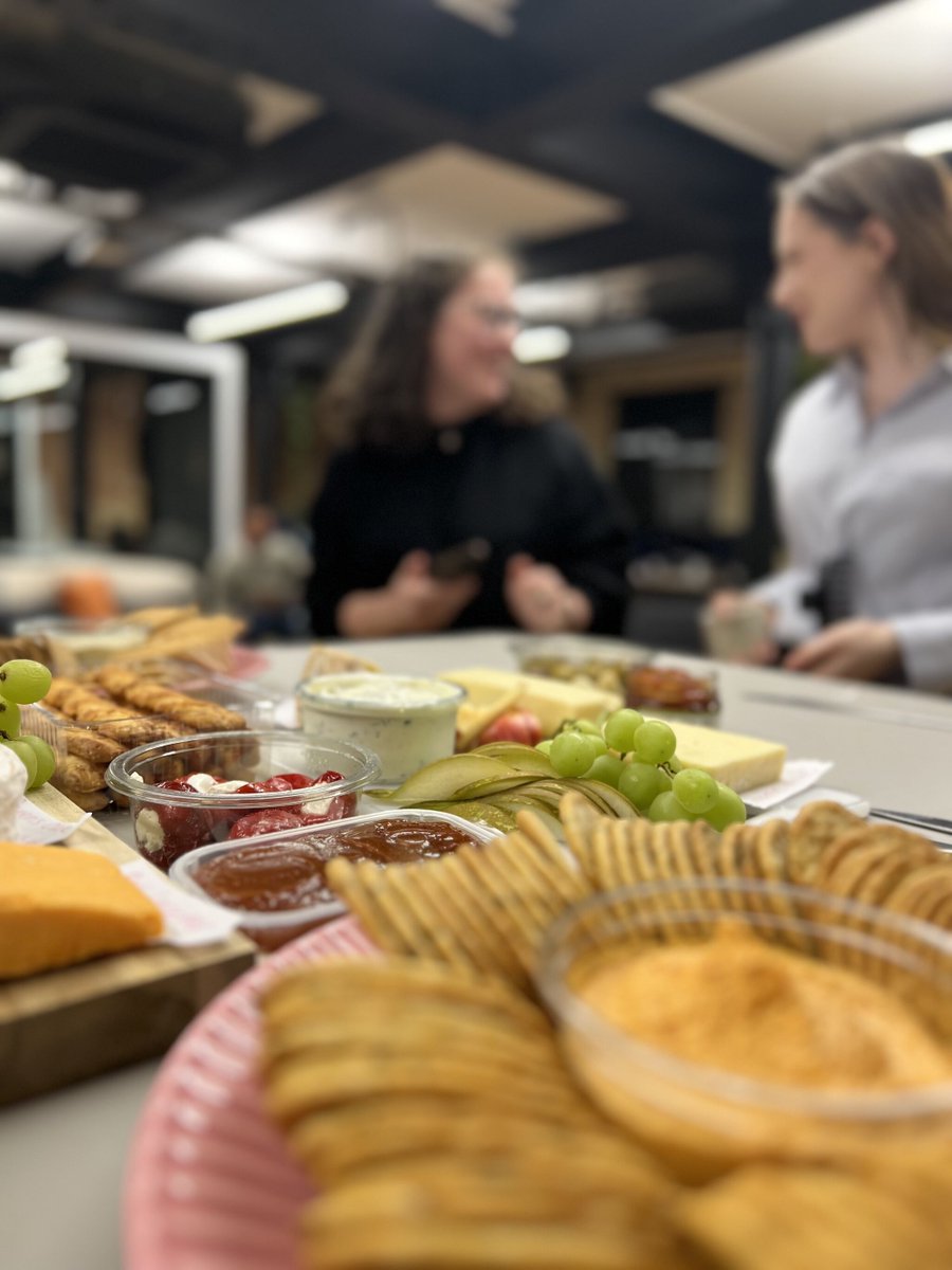 EnzymeComms's tweet image. Just because it was cold and dark outside last week, doesn't mean we can't be warm and cosy inside! Our wonderful Enzyme culture committee decided to throw us a wine and cheese evening, and what a night it was...
#wineandcheese #Enzymers