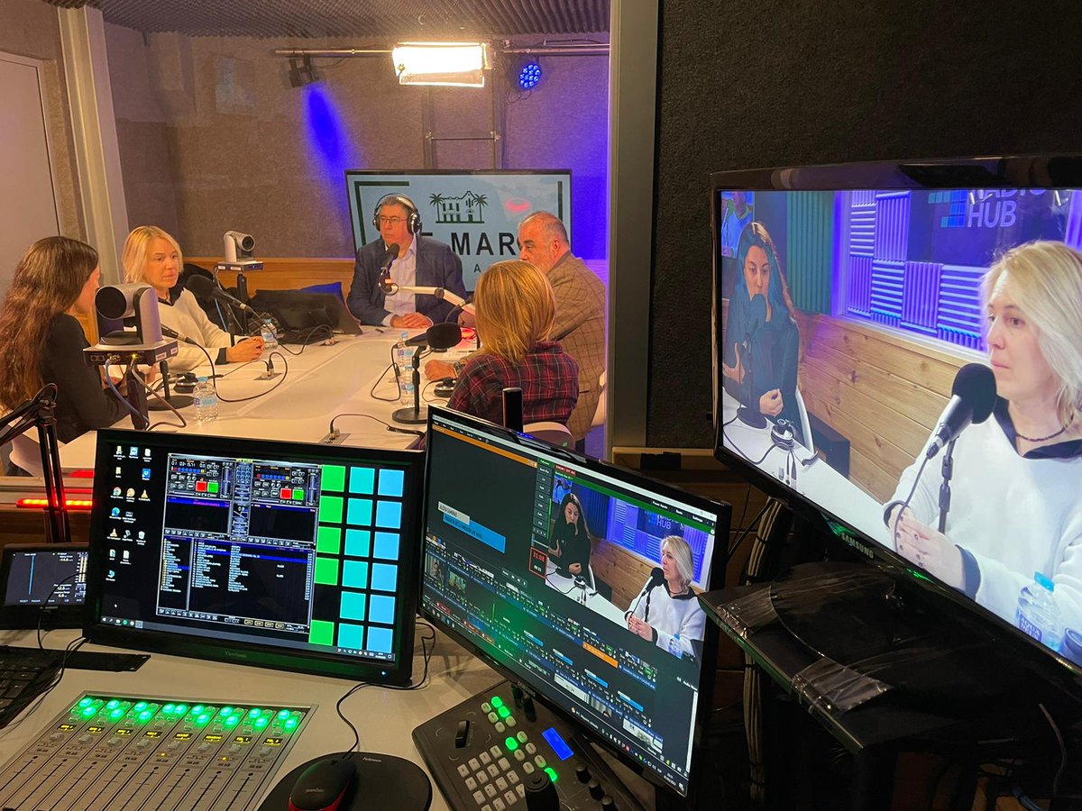 Fundació Ave Maria (@funavemaria) on Twitter photo 🎙️ Gran tarda de ràdio per parlar de la Fundació i la tasca que realitzem.
👏 Gràcies <a href="/apariciomacias/">Ricardo Aparicio</a> i <a href="/CoolturaFM/">CoolturaFM</a> per permetre'ns aquest meravellós espai de "Salud y Calidad de Vida" per explicar què fem a la Fundació Ave Maria. 🎙️ Gran tarda de ràdio per parlar de la Fundació i la tasca que realitzem.
👏 Gràcies <a href="/apariciomacias/">Ricardo Aparicio</a> i <a href="/CoolturaFM/">CoolturaFM</a> per permetre'ns aquest meravellós espai de "Salud y Calidad de Vida" per explicar què fem a la Fundació Ave Maria.