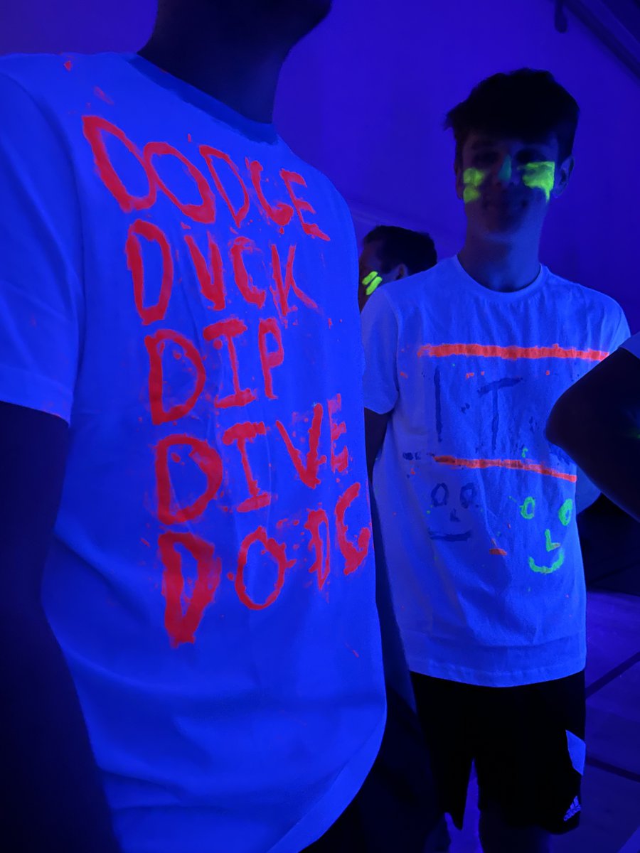 A great night throwing balls at others in aid of @hospiscare Devon thanks to <a href="/ExeMortgages/">Exe Mortgages</a> Glow in the dark dodgeball run by @sportystars_uk 
We didn't win any awards but we did dodge, duck, dive, dip and dodge. ⛹️‍♂️⛹️‍♂️ 🏀🤾🤾
#glowinthedark #dodgeball #localcharity #exeter #TeamITC