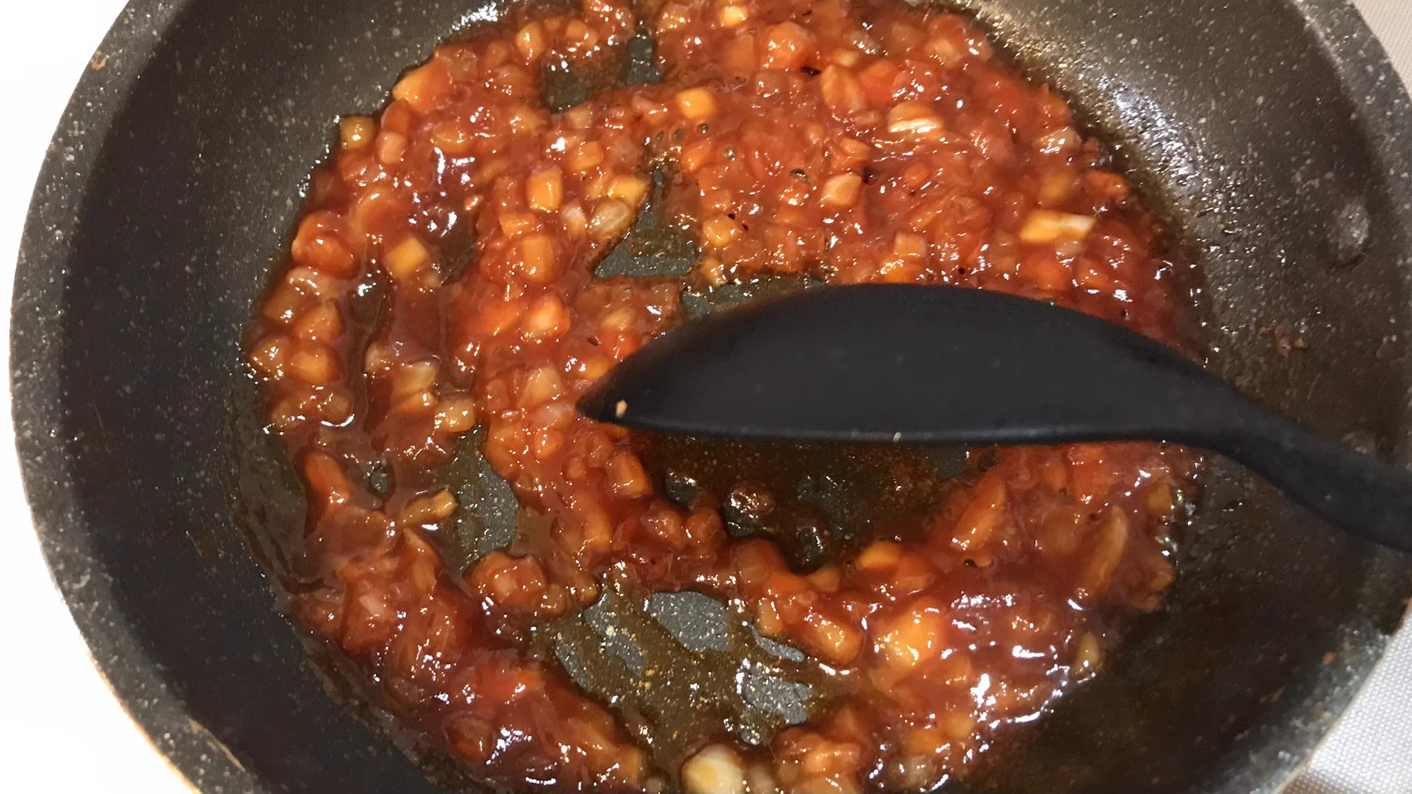 夫から美味しすぎる！と絶賛される我が家の定番♪『チーズつくねのトマトソースがけ』