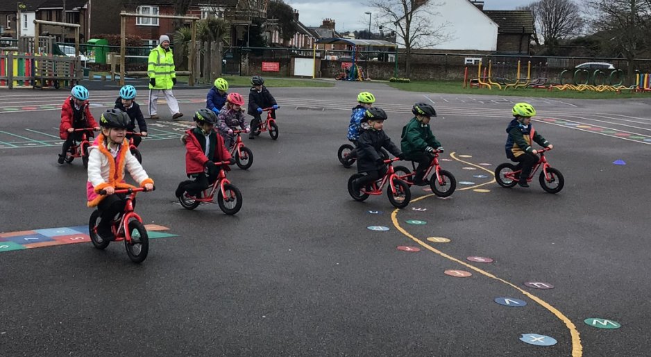 TrafalgarInfant's tweet photo. The Reception children have thoroughly enjoyed the Balance Bike training. https://t.co/VmzAeQFVYd