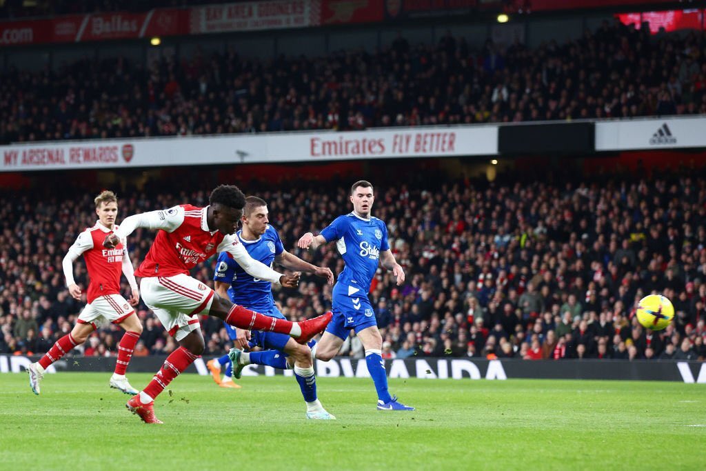 🗣️| Michael Owen on Saka in #ARSEVE: “It was a real bit of quality that broke the deadlock. It was everything we associate with Arsenal. They were proving & trying &, eventually, a little gap opened & they exploited it. It was a brilliant finish from Saka, absolutely brilliant.”