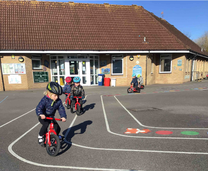 TrafalgarInfant's tweet photo. The Reception children have thoroughly enjoyed the Balance Bike training. https://t.co/VmzAeQFVYd