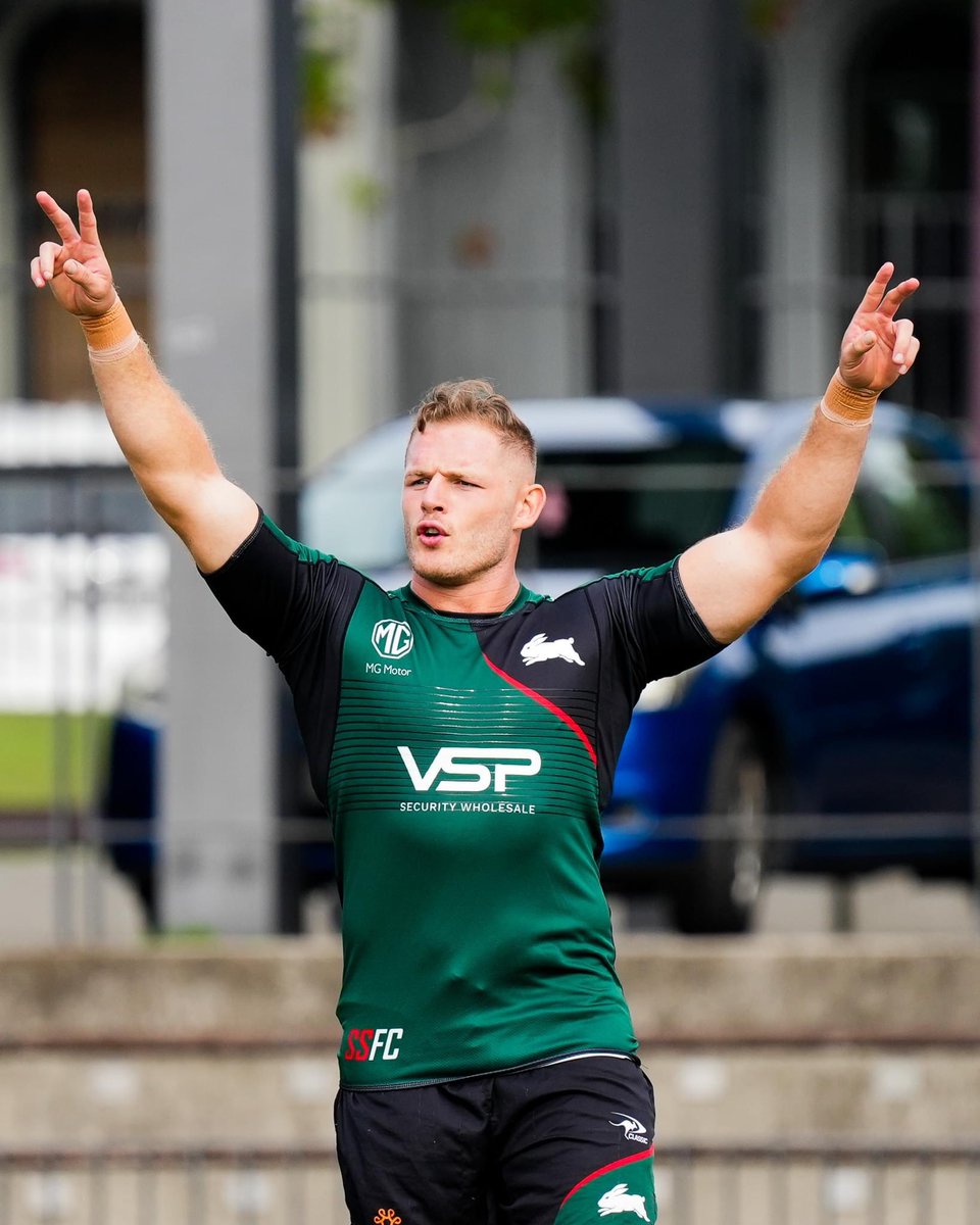 Philash44's tweet photo. Legend 2 more sleeps @Thomas_Burgess https://t.co/LHpqNqqFui