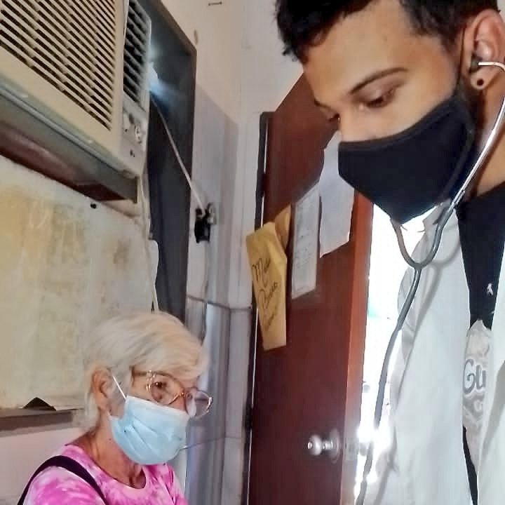 AsicSocialfla's tweet photo. Atención Integral de Salud Brindan nuestros Médicos de la Patria en los diferentes CPT del Asic Solidaridad Social Municipio Francisco Linares Alcántara, Cumpliendo con las Políticas de Salud establecidas.
#ProducirEsIndependencia https://t.co/wohKzrN3RA