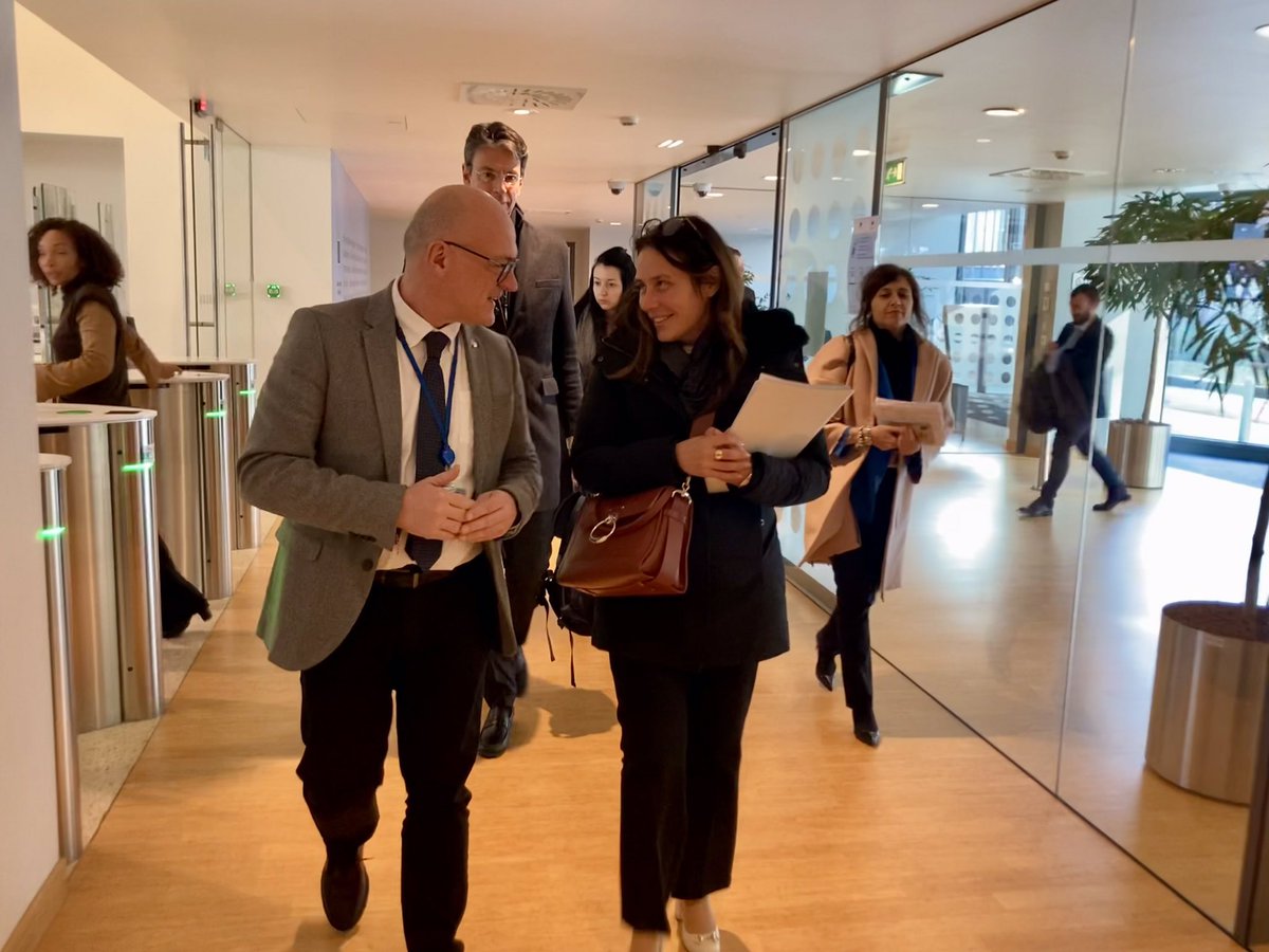 Giuseppe Guerini (@giuseppeguerin1) on Twitter photo Questa mattina a #Bruxelles presso il <a href="/EU_EESC/">European Economic and Social Committee</a> abbiamo ricevuto il Ministro per le Disabilità #AlessandraLocatelli per un fruttuoso e appassionato incontro con una rappresentanza di associazioni impegnate in Italia e in Europa. Un sincero grazie per l’attenzione a @Alesidcomo Questa mattina a #Bruxelles presso il <a href="/EU_EESC/">European Economic and Social Committee</a> abbiamo ricevuto il Ministro per le Disabilità #AlessandraLocatelli per un fruttuoso e appassionato incontro con una rappresentanza di associazioni impegnate in Italia e in Europa. Un sincero grazie per l’attenzione a @Alesidcomo