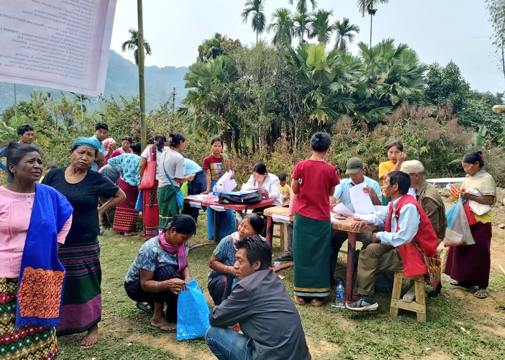 ADCDeomali's tweet photo. 4th Seva Aapke Dwar camp at remote New Phinting Village,Soha held on 01.03.2023. All the departments came together to benefit 1263 beneficiaries in various schemes including free health checkup and medicines.
@ArunachalCMO https://t.co/hrIIk5xRzl