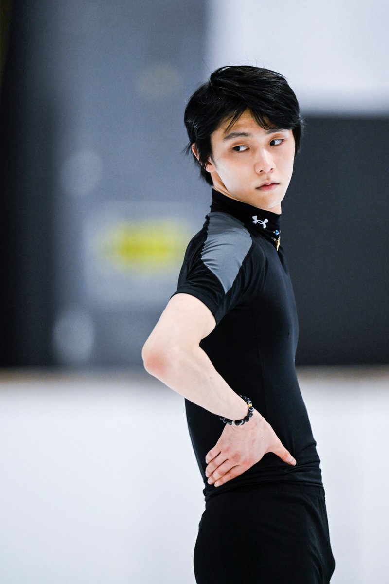 yuzuru's sharepractice pics in 4k/5k res from 'number' you can save them if you want from the gdrive link below :))) link: drive.google.com/drive/folders/…