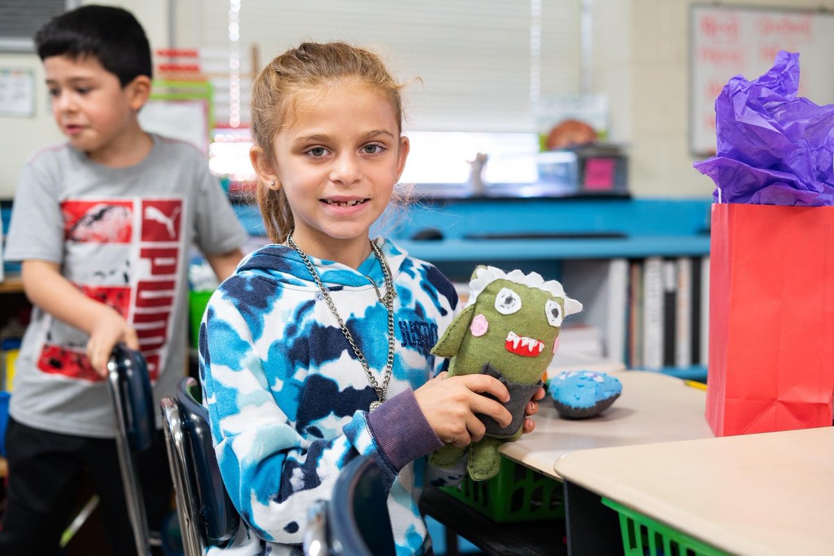 (1/3) POV: You are a Family and Consumer Science teacher at New Hanover High School. You want to develop a fresh, exciting project to engage your students while promoting service learning.

What do you do?

We’ll tell you what Carolanne Keim at NHHS did…