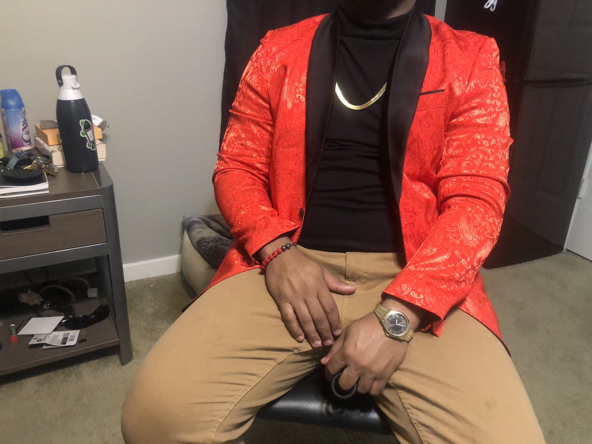 MaenadKing's tweet photo. Hi #nsfwtwt I’ve been around for awhile but I’ve never formally introduced myself!!

-Jalen, ex-content creator
- sensualist, hedonist, friend
-cis man (he/him)
-#nsfwtwt (NO minors)
-gamer &amp; all around nerd
-scientist irl
-soft &amp; hard kinks
-pan pleasure dom

RT + like for moots https://t.co/1agLwQkon9