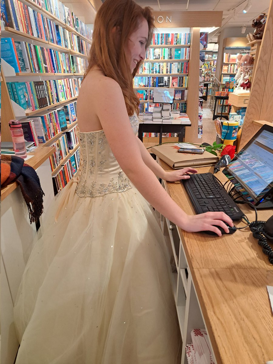 Waterstones829's tweet photo. Although the slight issue is that this Old Bookseller is now
 trapped behind the counter  #sendhelp #Trapped #howdoIgetout #bigskirt #WBDBooksellerBattle @Waterstones https://t.co/iNid2ijUgH