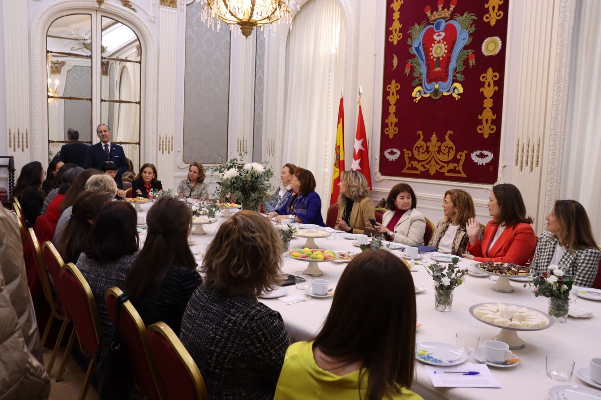 Ilustre Colegio de la Abogacía de Madrid tweet media